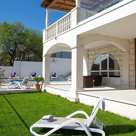 Villa Arion Prijevor